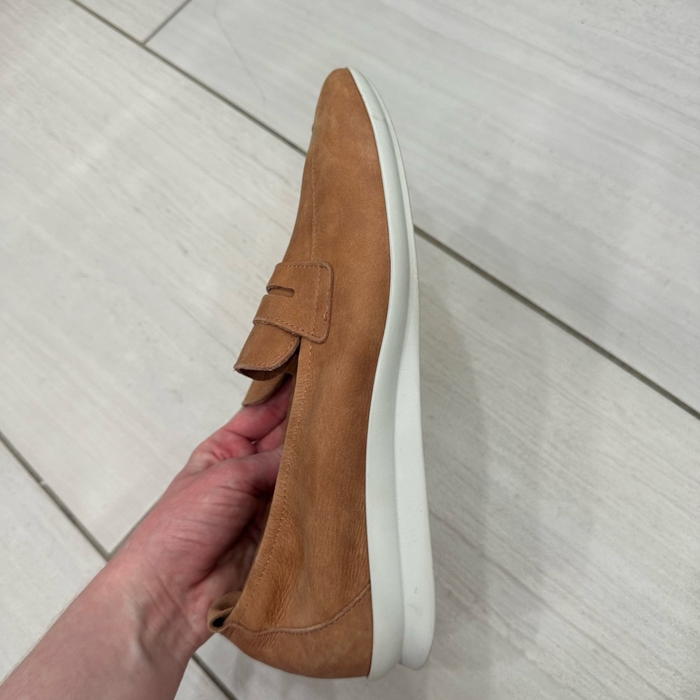 Arche Women’s Tan Loafers - Picture 10 of 11